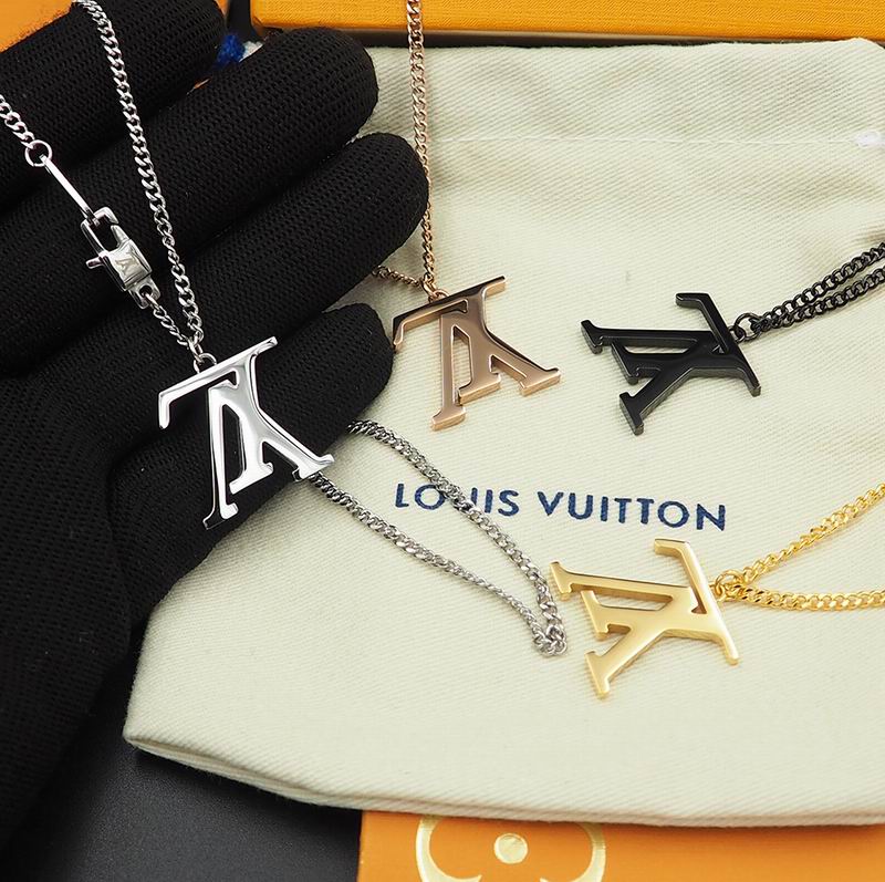 LV Necklace 03lyr226